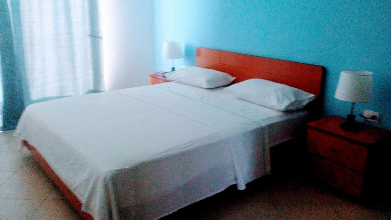 Hotel Majestic Ksamil Bagian luar foto