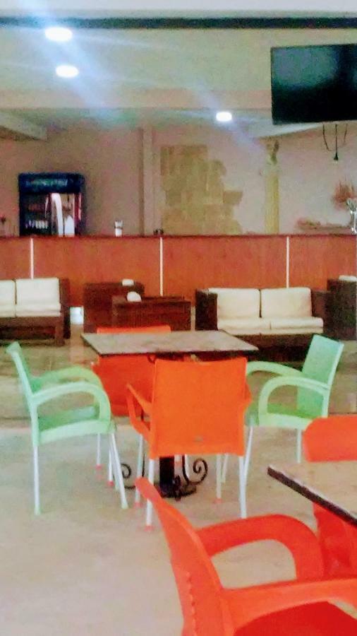 Hotel Majestic Ksamil Bagian luar foto
