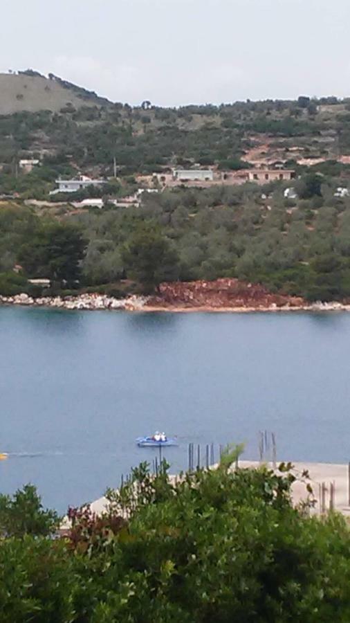Hotel Majestic Ksamil Bagian luar foto