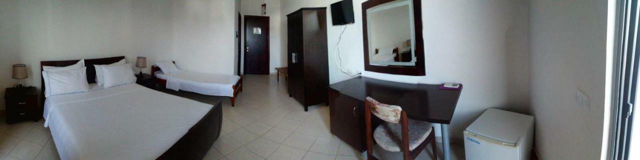 Hotel Majestic Ksamil Bagian luar foto
