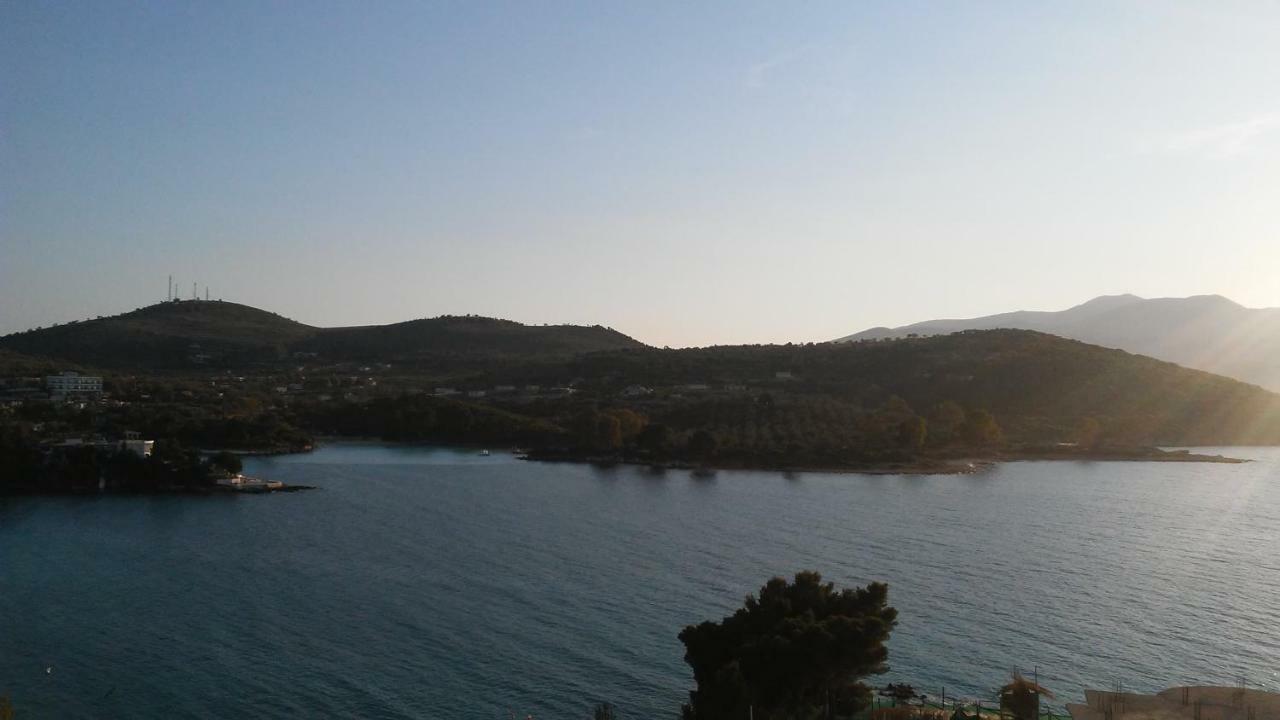 Hotel Majestic Ksamil Bagian luar foto